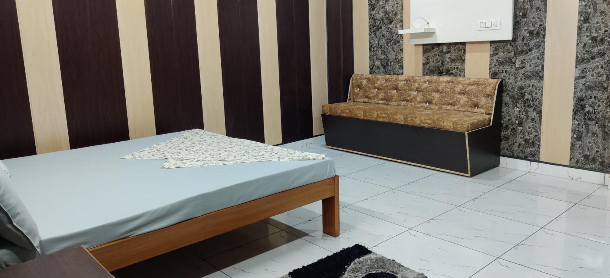 Oyo Home Foodway Hub Roorkee ภายนอก รูปภาพ